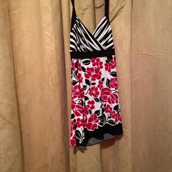 Trisesci clothing company blouse medium - Picture 2 of 4